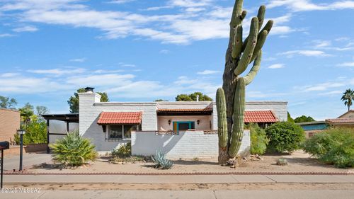 991 S La Bellota, Green Valley, AZ, 85614 | Card Image