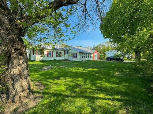 1 Fortune St, Lebanon, NH, 03766-1166 | Card Image