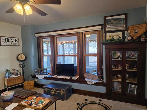 320 2nd St Sw, Pipestone, MN, 56164-1622 | Card Image