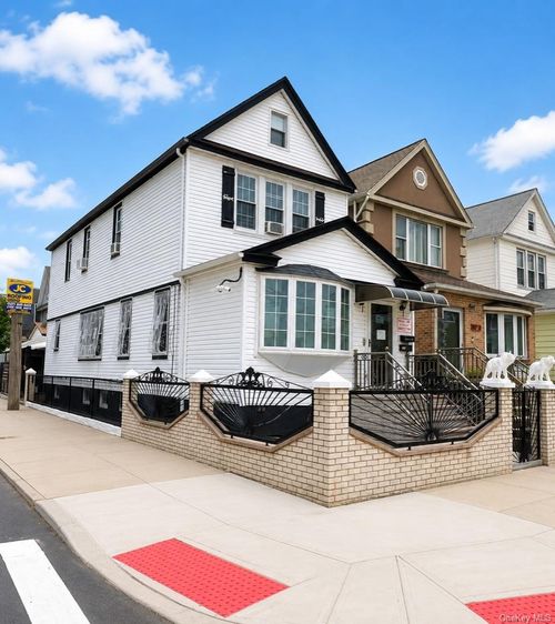 12720 95th Avenue, New York, NY, 11419 | Card Image