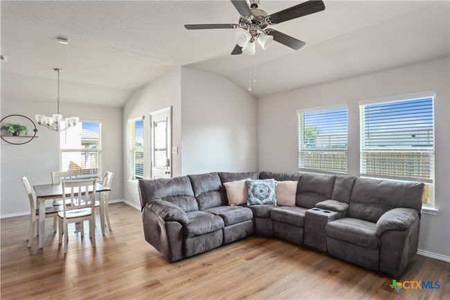 2215 Lucrezia Ct, House other with 4 bedrooms, 2 bathrooms and null parking in Harker Heights TX | Image 5