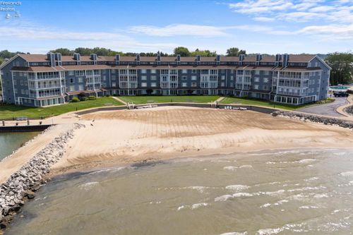 apt-306e-1909 E Harbor Rd, Port Clinton, OH, 43452-1548 | Card Image