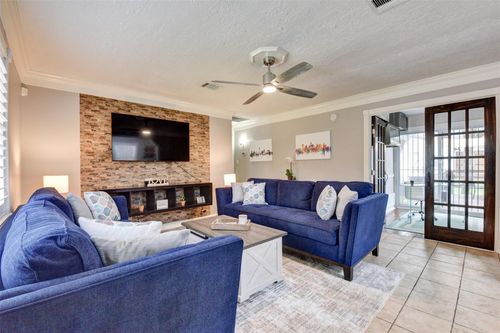 1207 Archer St, Houston, TX, 77009-3120 | Card Image