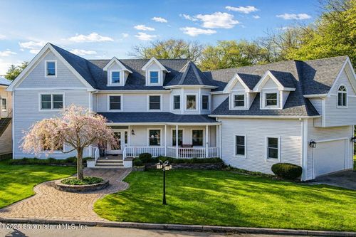 64 Giegerich Ave, Staten Island, NY, 10307-2097 | Card Image