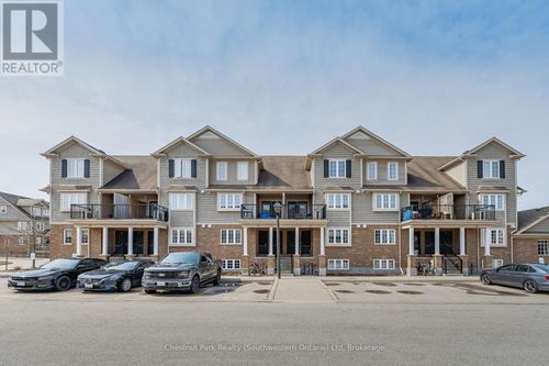 35a-15 Carere Cres, Guelph, ON, N1E0K4 | Card Image