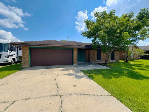 1706 Mcdermott Dr, Morgan City, LA, 70380-1539 | Card Image