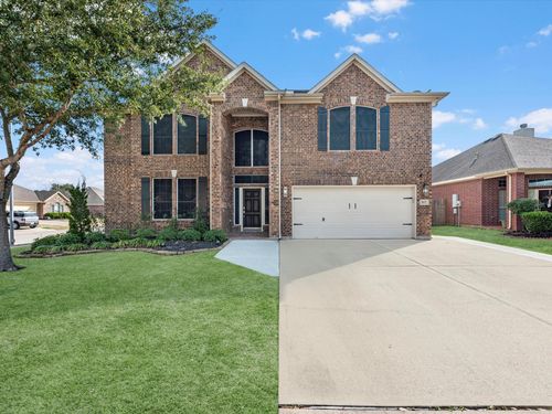 817 Dawn Ridge Way, Seabrook, TX, 77586-1747 | Card Image