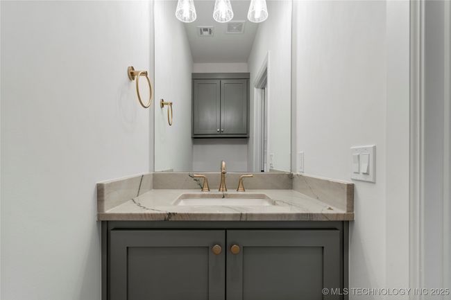 2038 E 129 Th St S, House other with 3 bedrooms, 3 bathrooms and null parking in Jenks OK | Image 34