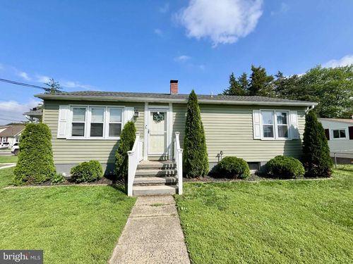 10 Morningside Dr, PENNSVILLE, NJ, 08070-2528 | Card Image