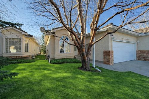 135 Hamptons Pk Nw, Calgary, AB, T3A5A6 | Card Image