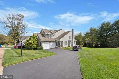 700 Revere Rd, WEST CHESTER, PA, 19382-8715 | Card Image