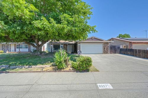 8267 Fieldpoppy Cir, Sacramento, CA, 95828-4906 | Card Image