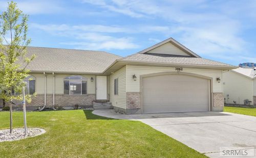 3962 Clearfield Ln, Ammon, ID, 83406-8380 | Card Image