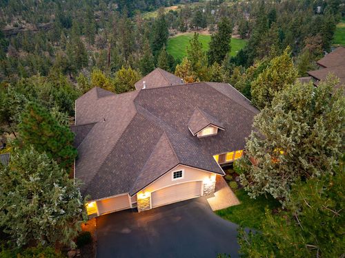3269 Nw Fairway Heights Dr, Bend, OR, 97703-5491 | Card Image