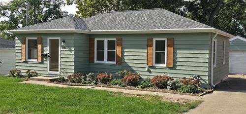 1206 68th St, Windsor Heights, IA, 50324-1529 | Card Image