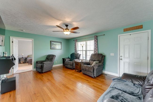 84 Green Valley Dr, Home with 3 bedrooms, 2 bathrooms and 2 parking in Rock Spring GA | Image 6