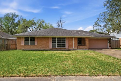 11614 Mullins Dr, Houston, TX, 77035-2536 | Card Image