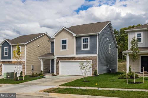 5221 Crooked Ln, STEPHENS CITY, VA, 22655-2520 | Card Image