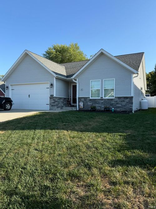 7241 W Mustang Dr, Ellettsville, IN, 47429-1279 | Card Image