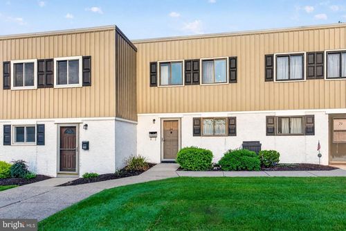 24 Fords Edge, ROYERSFORD, PA, 19468-2665 | Card Image