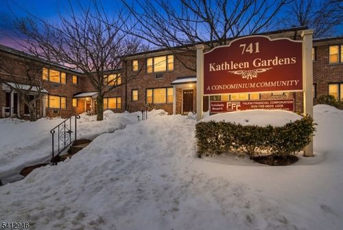 apt-b2-741 Bloomfield Ave, Verona, NJ, 07044-1303 | Card Image