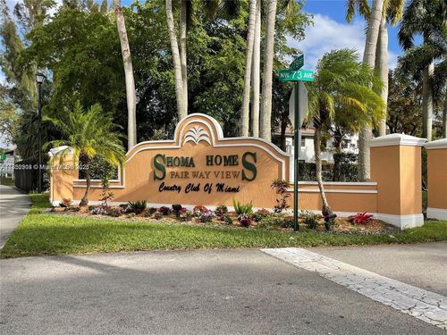 12-7060 Nw 177th St, Hialeah, FL, 33015-6252 | Card Image