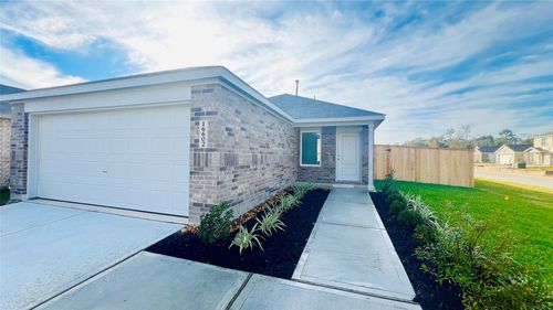 16602 Trembling Aspen Ln, New Caney, TX, 77357-4172 | Card Image