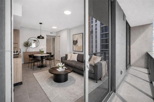 apt-710-121 Ne 5th St, Miami, FL, 33132-2617 | Card Image