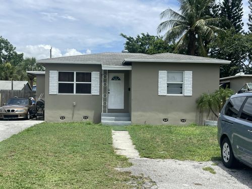 121 Se 5th Ave, Boynton Beach, FL, 33435-4532 | Card Image