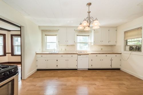 1-50-52 Hobson St, Boston, MA, 02135-1850 | Card Image
