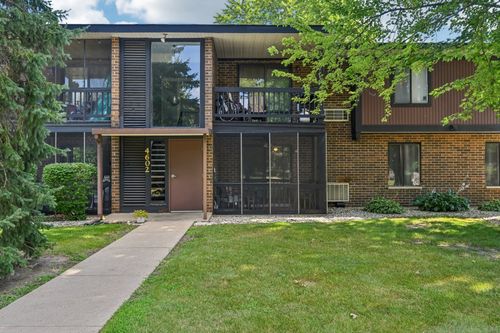 apt-7-4602 W Northfox Ln, McHenry, IL, 60050-4258 | Card Image