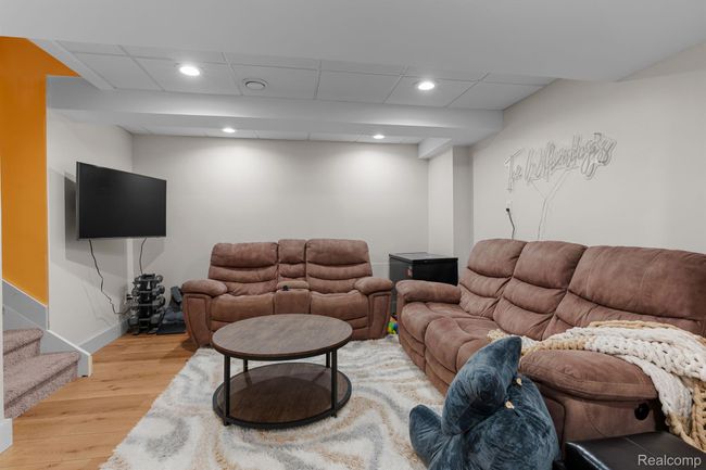 6480 Crestview Dr, House other with 3 bedrooms, 3 bathrooms and null parking in Holly MI | Image 14