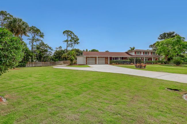 852 Palo Verde Ct, House other with 5 bedrooms, 3 bathrooms and null parking in Haverhill FL | Image 4