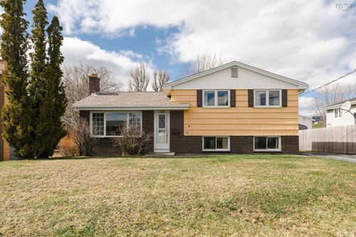 4 Shawinigan Road, Dartmouth, NS, B2W3A2 | Card Image