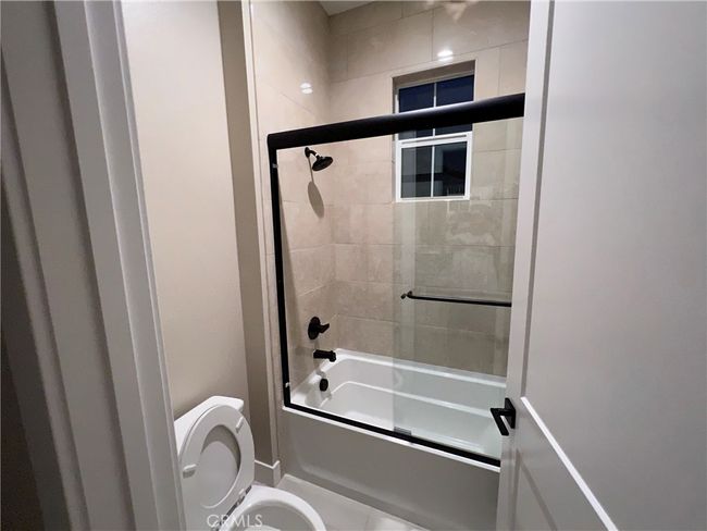 22046 Fig Tree Ln, House other with 6 bedrooms, 5 bathrooms and 3 parking in Chatsworth CA | Image 12