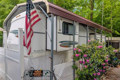 140 Loop Cir, Westminster, SC, 29693-5640 | Card Image