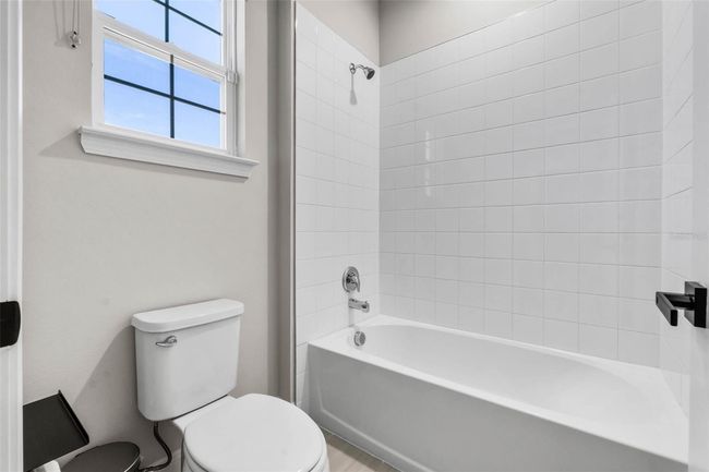Full Bathroom 3 | Image 35