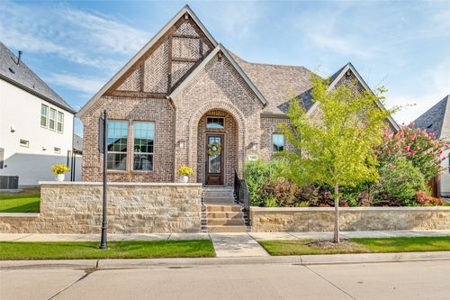 1403 Laurel Green Ct, Arlington, TX, 76005-1351 | Card Image