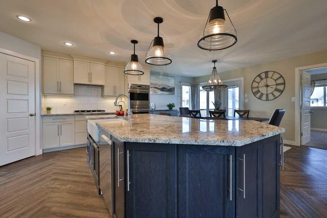 541 Aquitania Blvd W, House other with 6 bedrooms, 4 bathrooms and 4 parking in Lethbridge AB | Image 13
