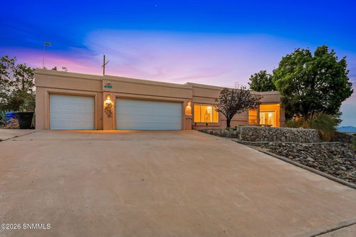 2932 Winterset Rd, Las Cruces, NM, 88005-4694 | Card Image