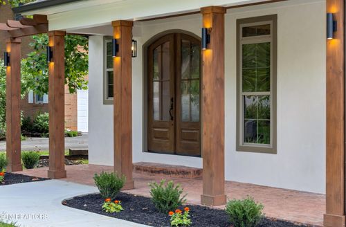 5222 Mccampbell Hill Ln, Knoxville, TN, 37918-9323 | Card Image