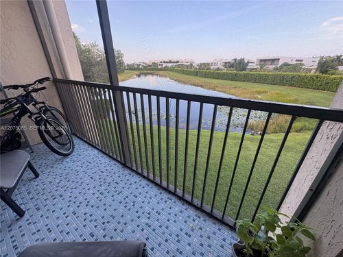 203-16471 Blatt Blvd, Weston, FL, 33326-1885 | Card Image