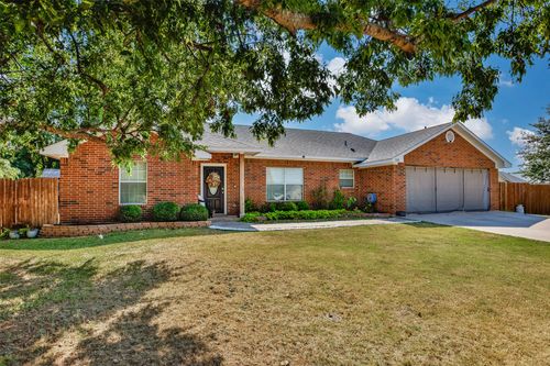 508 High St, Valley View, TX, 76272-9702 | Card Image