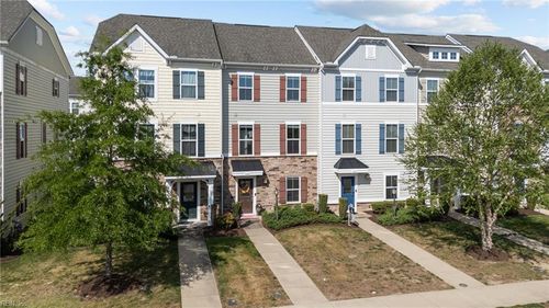 364 Spring Hill Pl, Smithfield, VA, 23430-6291 | Card Image