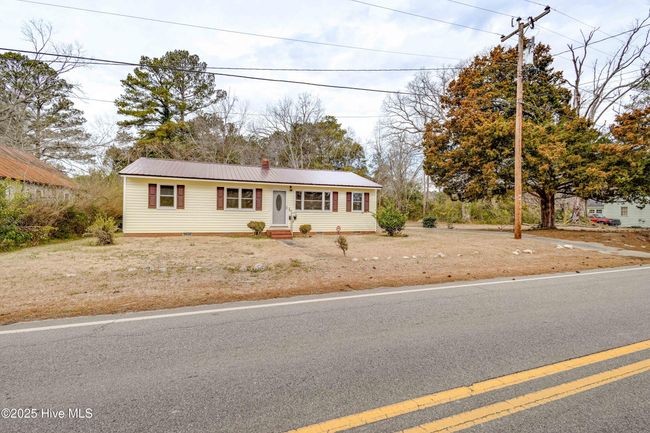 805 Wilson St, House other with 3 bedrooms, 2 bathrooms and 2 parking in Plymouth NC | Image 4