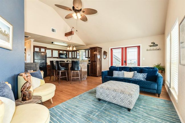307 Murex St, House other with 3 bedrooms, 2 bathrooms and null parking in Surfside Beach TX | Image 13
