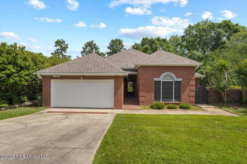 131 Shadow Lake Drive, Hattiesburg, MS, 39402 | Card Image