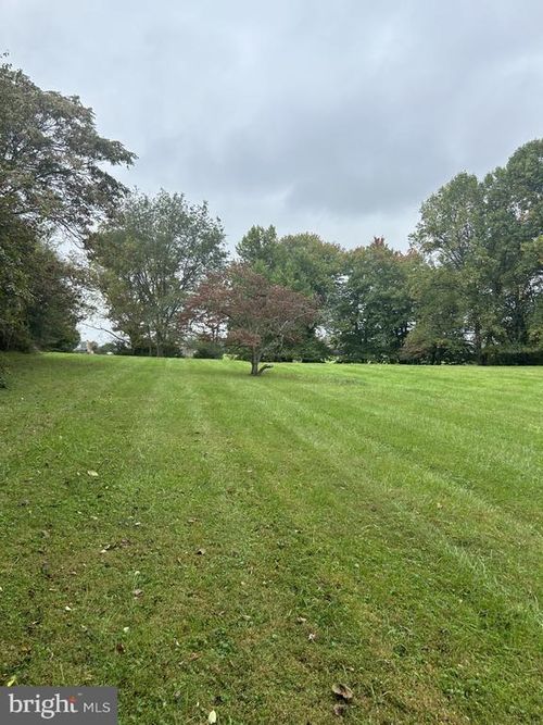 9805 Hawkins Creamery Rd, DAMASCUS, MD, 20872-2339 | Card Image