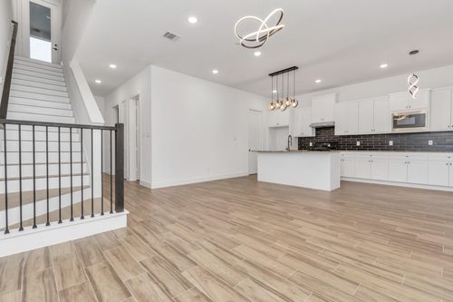 5616 Savyon Dr, Houston, TX, 77091 | Card Image