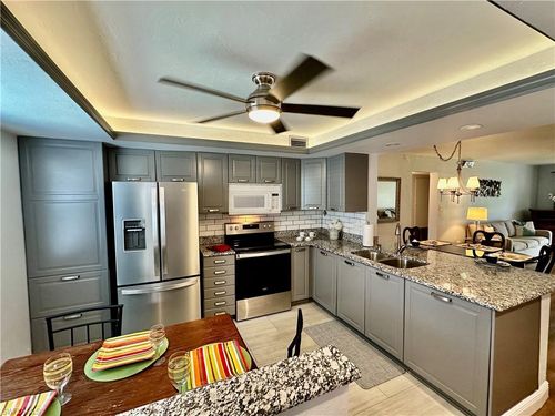 i-1-2828 Jackson St, FORT MYERS, FL, 33901-6235 | Card Image
